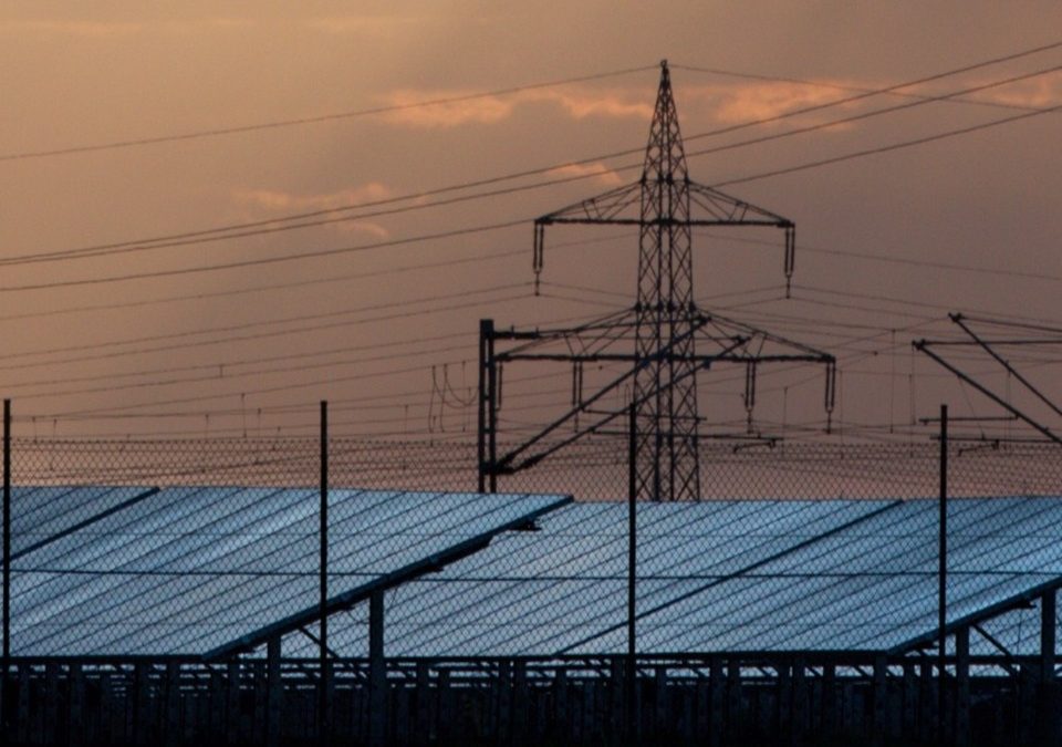 Nuova delibera ARERA: prove di distacco per Impianti FER in MT