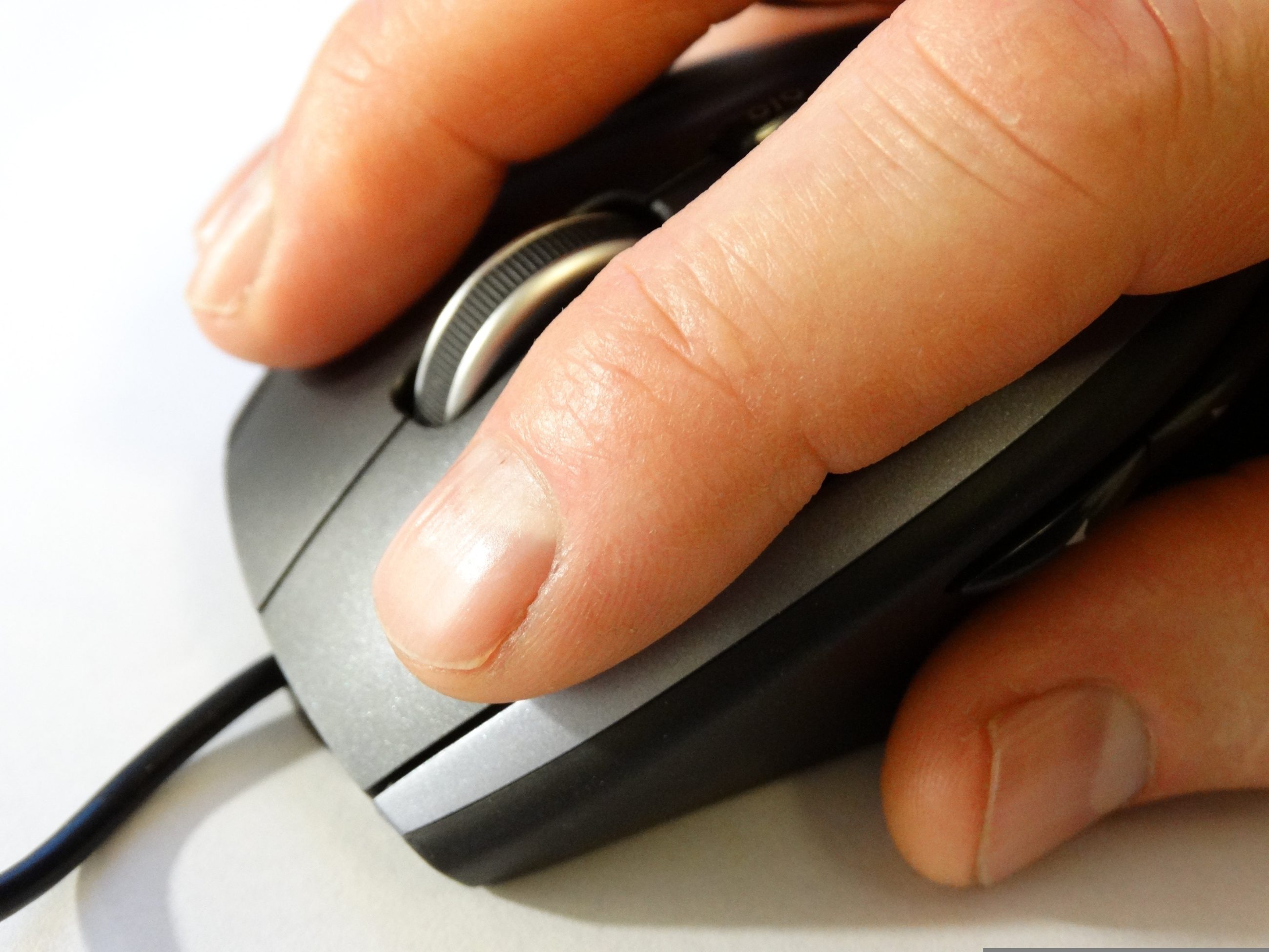 422737-computer-mouse-625152